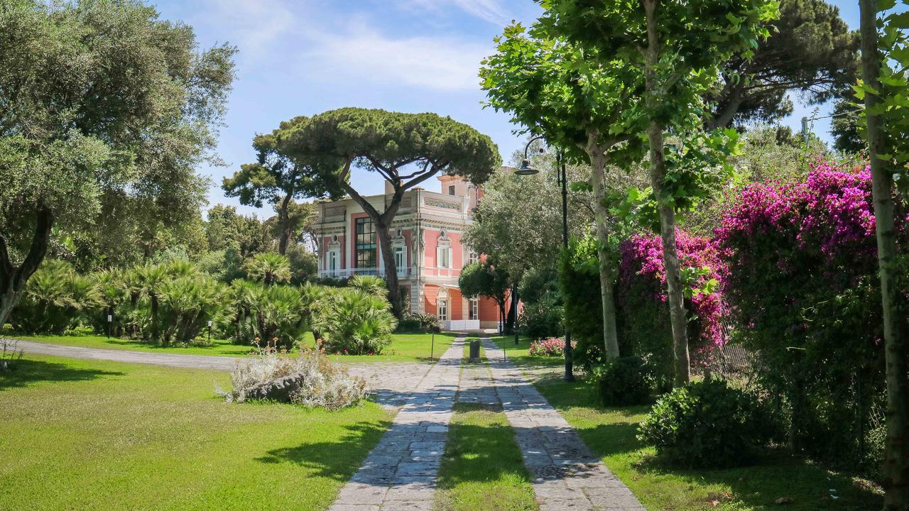 Palazzo Dei Concerti Bed & Breakfast Torre Annunziata Bagian luar foto