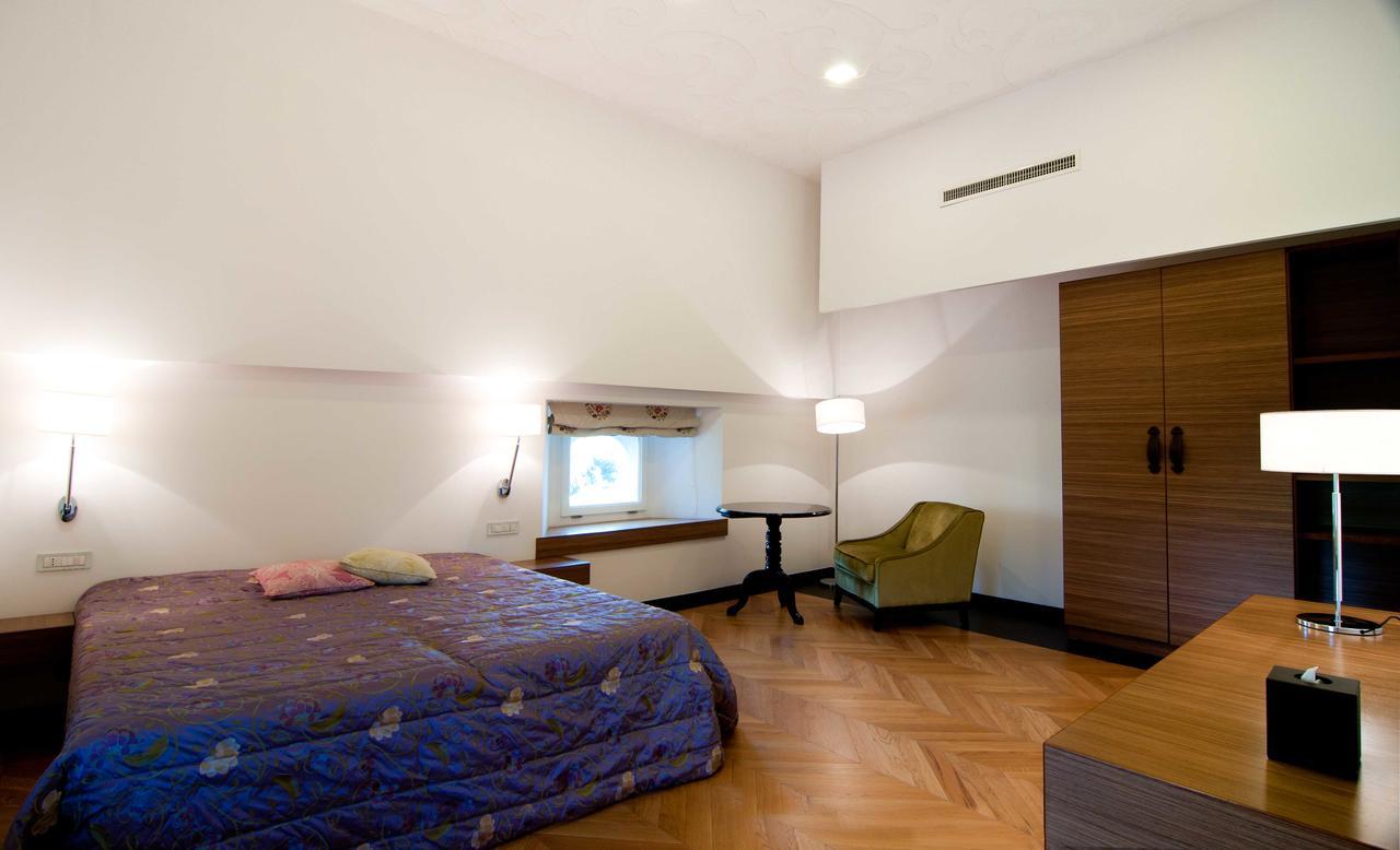 Palazzo Dei Concerti Bed & Breakfast Torre Annunziata Bagian luar foto